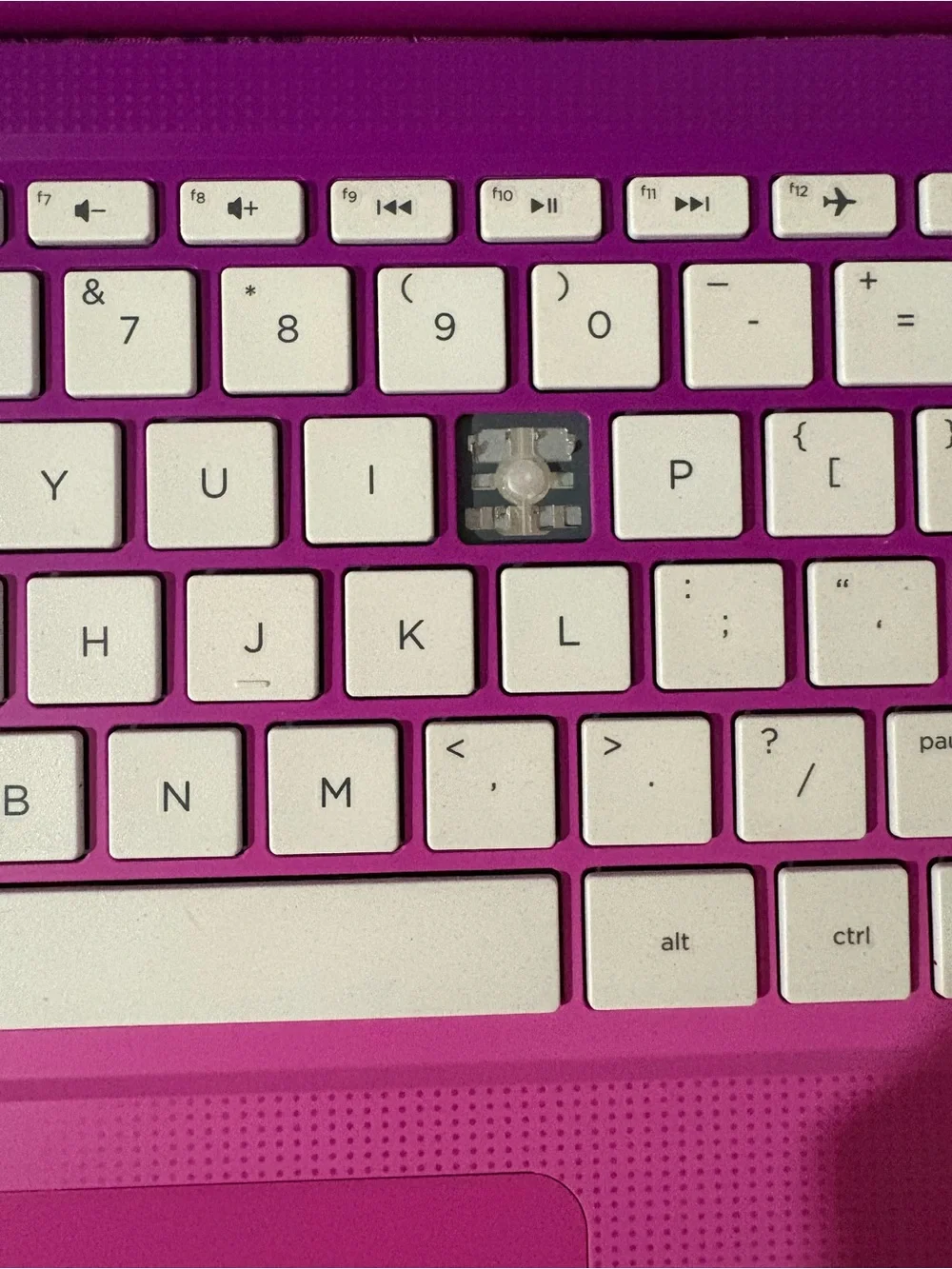 2016 HP STREAM Magenta Laptop size 13.3 inch LOCKED, NO CHARGER & O Key off